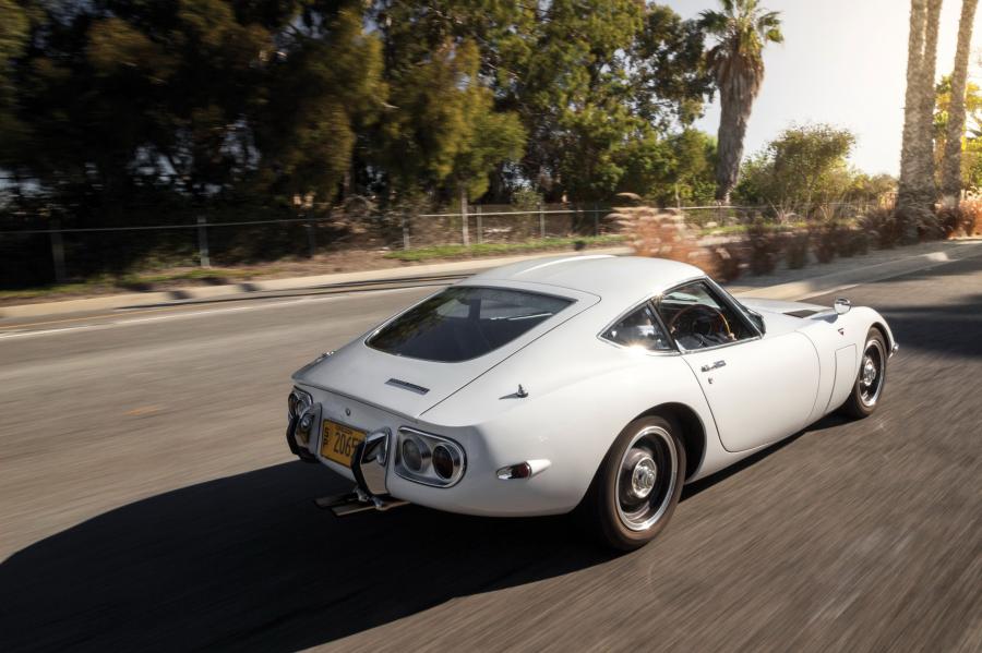  Toyota 2000GT 1967 года  (JP) (фото 23 из 37)